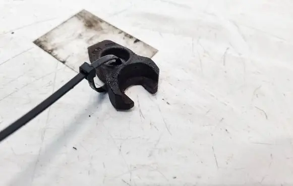 Ford Mondeo MK IV Fuel Injector clamp holder