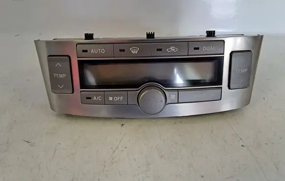 Toyota Avensis T250 Climate control unit MB1465704433 5590005270 5590205050H