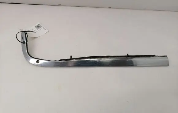 Mercedes-Benz S W116 Rear/tail light trim molding 1166980297