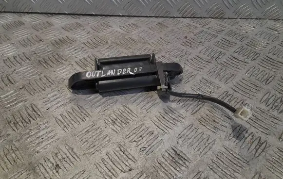 Mitsubishi Outlander Tailgate release/open handle
