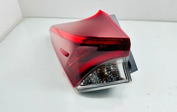 Toyota Auris E180 Rear/tail lights 