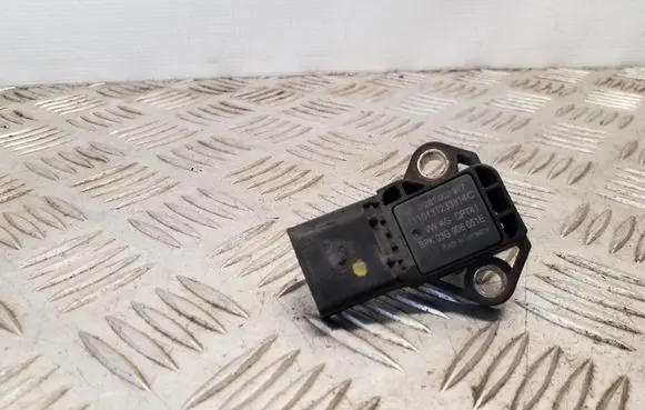 Volkswagen PASSAT B7 Air pressure sensor 03G906051E