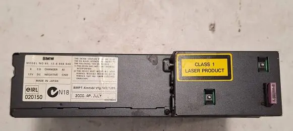 BMW 5 E39 CD/DVD changer 70747W090 65126908948 2431991