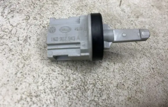 Audi A4 S4 B7 8E 8H Interior temperature sensor 1K0907543A