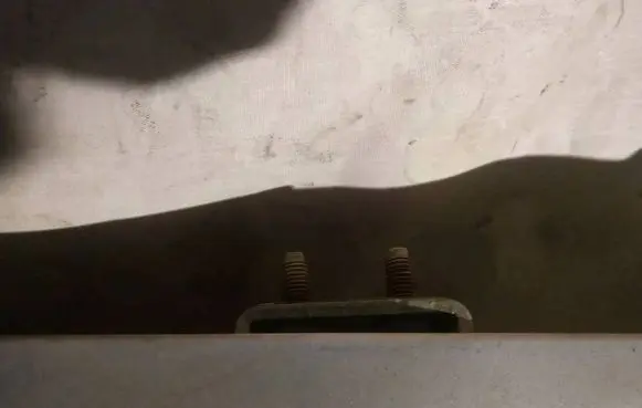 Tailgate/trunk/boot hinge
