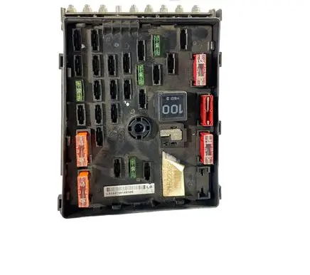 Volkswagen PASSAT B6 Fuse module 3C0937125 63592777