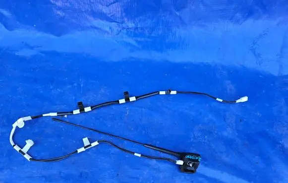 Toyota Aygo AB40 Radio antenna 86300-0H030