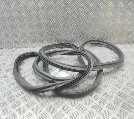 Hyundai Ioniq 5 Trunk rubber seal (body) 81761GI000