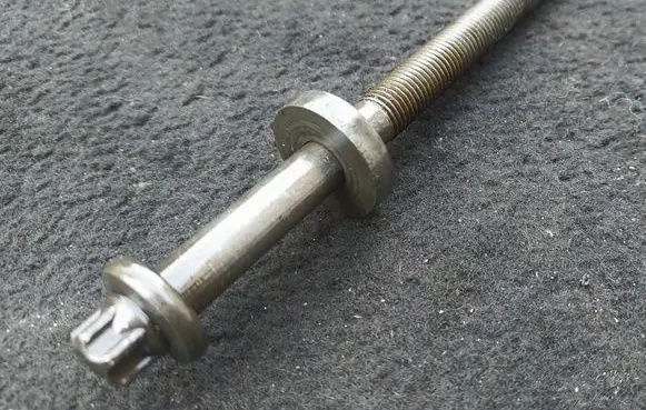 BMW 5 E60 E61 Cylinder head bolts 