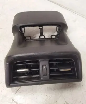 Lexus ES 250 - 300 - 330 Rear air vent grill 5890333370