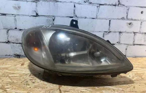 Mercedes-Benz Vito Viano W639 Headlight/headlamp 24670400