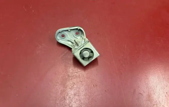 BMW X3 G01 Muffler mount bracket/holder 8683822