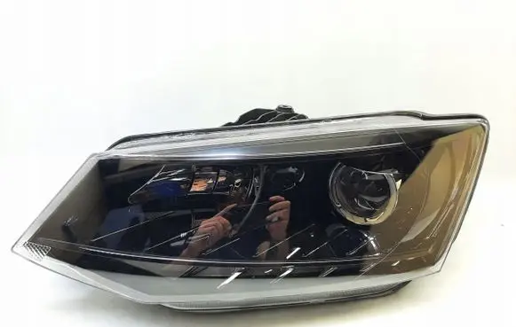 Skoda Fabia Mk3 (NJ) Headlight/headlamp 6V1941015B