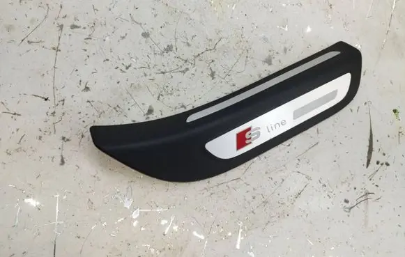 Audi Q5 SQ5 8R Rear sill trim cover 8R0853376 8R0853376A 8R0853376C