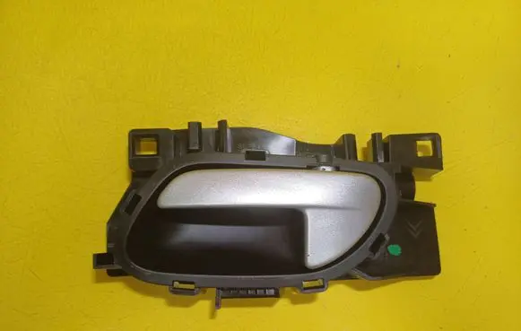 Peugeot 207 Front door interior handle 303966