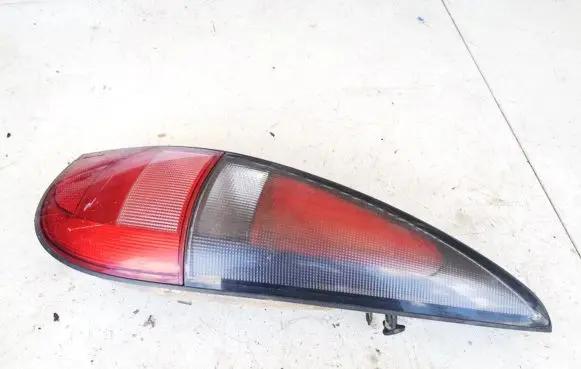 Renault Laguna I Rear/tail lights 2261valeo