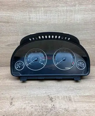 BMW 5 F10 F11 Speedometer (instrument cluster) 9280481 25811511