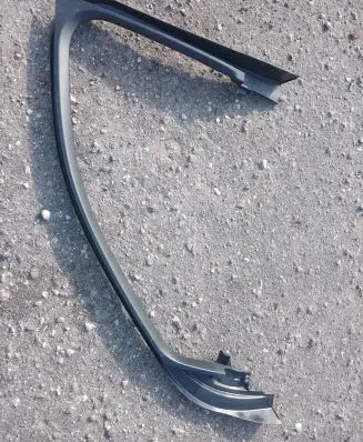 Volvo XC90 Front door window/glass frame 31393870