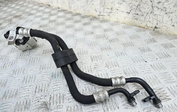 Volkswagen Atlas Gearbox oil cooler pipe/hose 3QF317801A 3QF317801