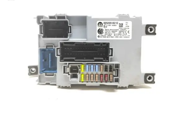 Fiat 500 Fuse box set 28595894 116RI000832 00520918210