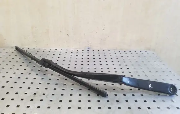 BMW 5 F10 F11 Front wiper blade arm 61617182460 7182460