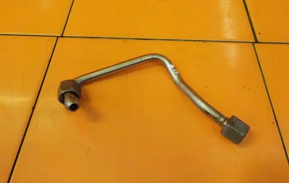Volvo S60 Fuel line pipe 2MB1