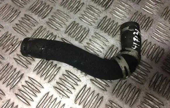 Engine coolant pipe/hose