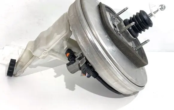 Peugeot 308 SW Brake booster 9841624580