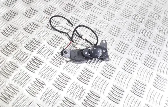 Mercedes-Benz E W211 Wing mirror switch 2118215779