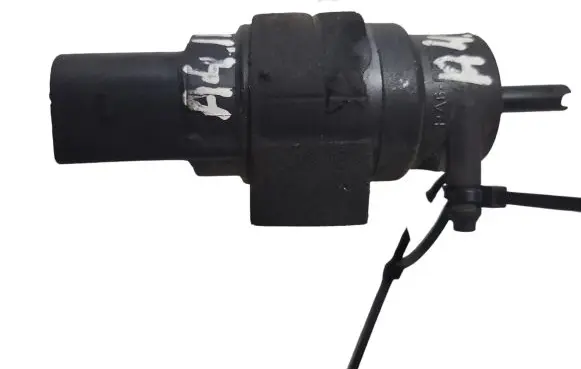 Audi A4 S4 B8 8K Windscreen/windshield washer pump 8K5955647