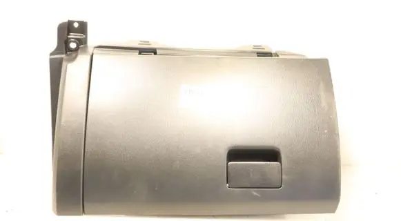 Mazda 6 Glove box