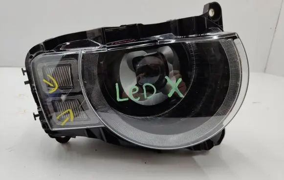 Land Rover Defender Headlight/headlamp L8B213W029HG
