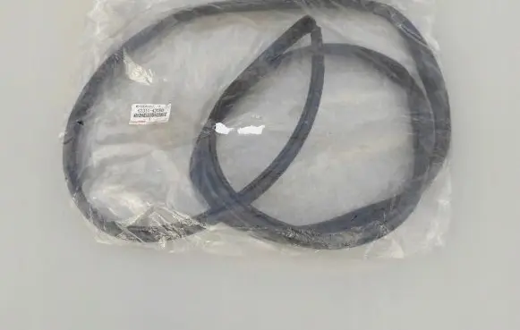 Toyota RAV 4 (XA40) Rubber seal front door (on door) 