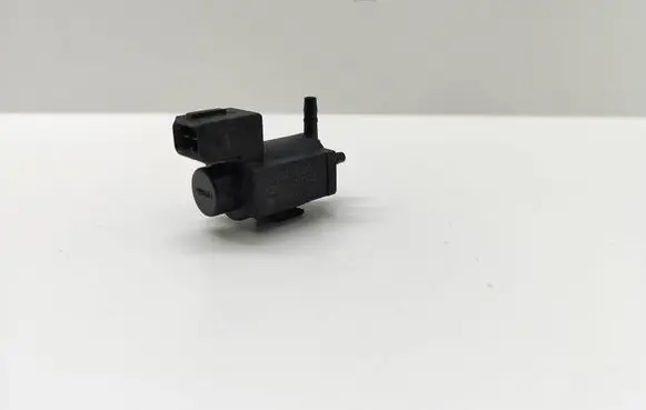 BMW 5 F10 F11 Turbo solenoid valve 702318 70231800 7810831
