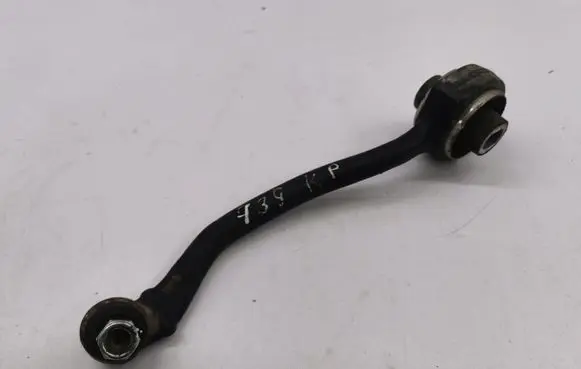 Mercedes-Benz C W203 Front lower control arm/wishbone 1338126