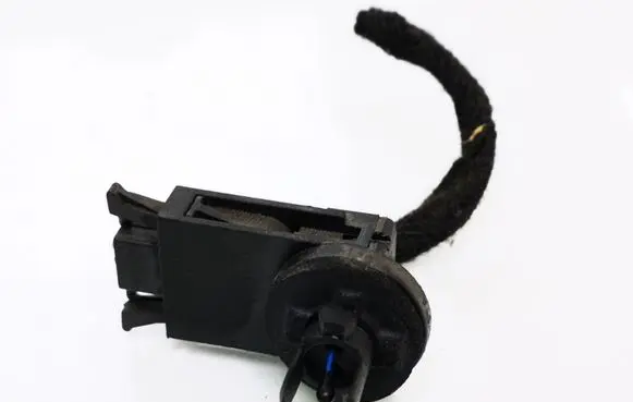 Volkswagen PASSAT B5 Interior temperature sensor 1H0907543A 750400