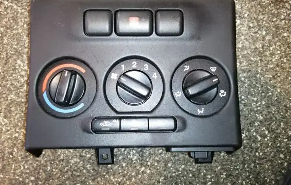 Opel Zafira A Climate control unit B5690