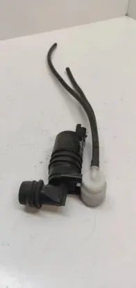Peugeot 2008 II Windscreen/windshield washer pump 9643447980