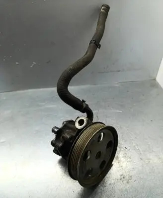 Audi A4 S4 B6 8E 8H Power steering pump