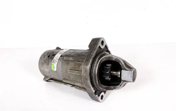 BMW 5 E60 E61 Starter motor 7787354 12417787354 D7G4