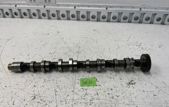 Volkswagen Touran I Camshaft 03L1028151009