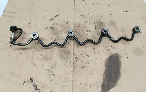 Toyota Corolla E120 E130 Fuel line pipe