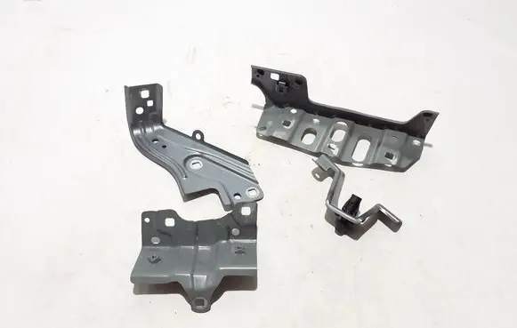 Renault Clio V Fender mounting bracket 641C04310R