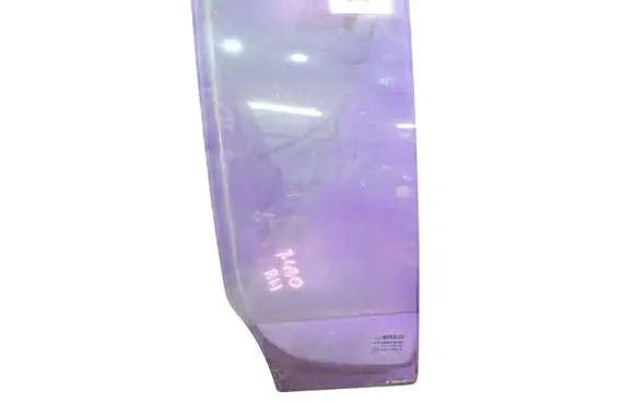 Renault Modus Front door window glass four-door