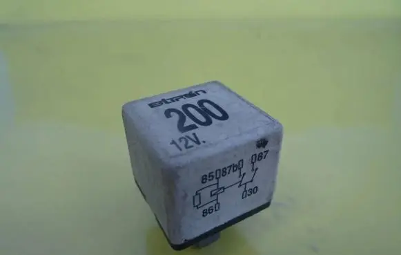 Audi A6 S6 C5 4B Other relay 431951253C