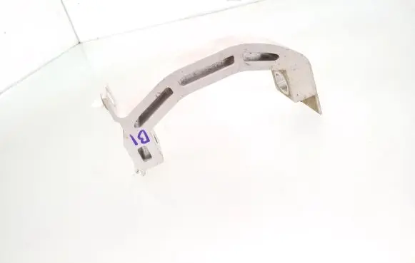 Polestar 2 Engine mounting bracket 31681596