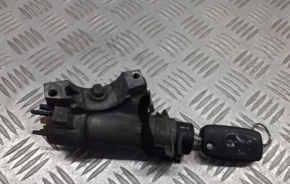 Audi A6 S6 C5 4B Ignition lock 4B0905851C