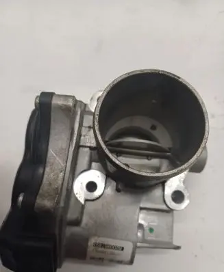 Renault Master III Throttle valve 8200987453