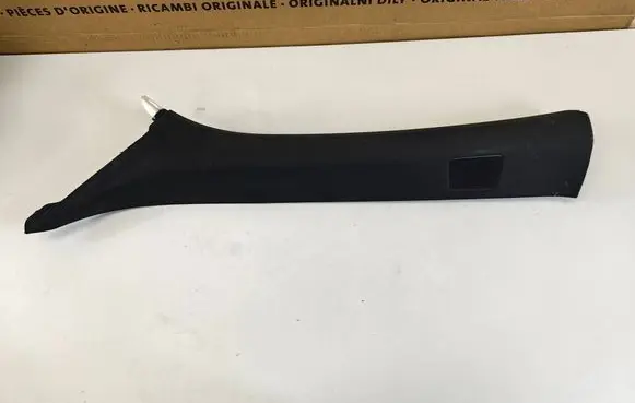 Audi Q8 (A) pillar trim 4M8867233B 4M8867233BYW5