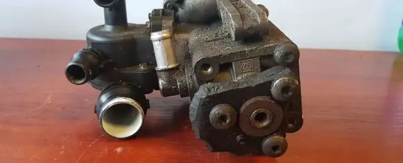 BMW 1 E81 E87 Power steering pump 4032923